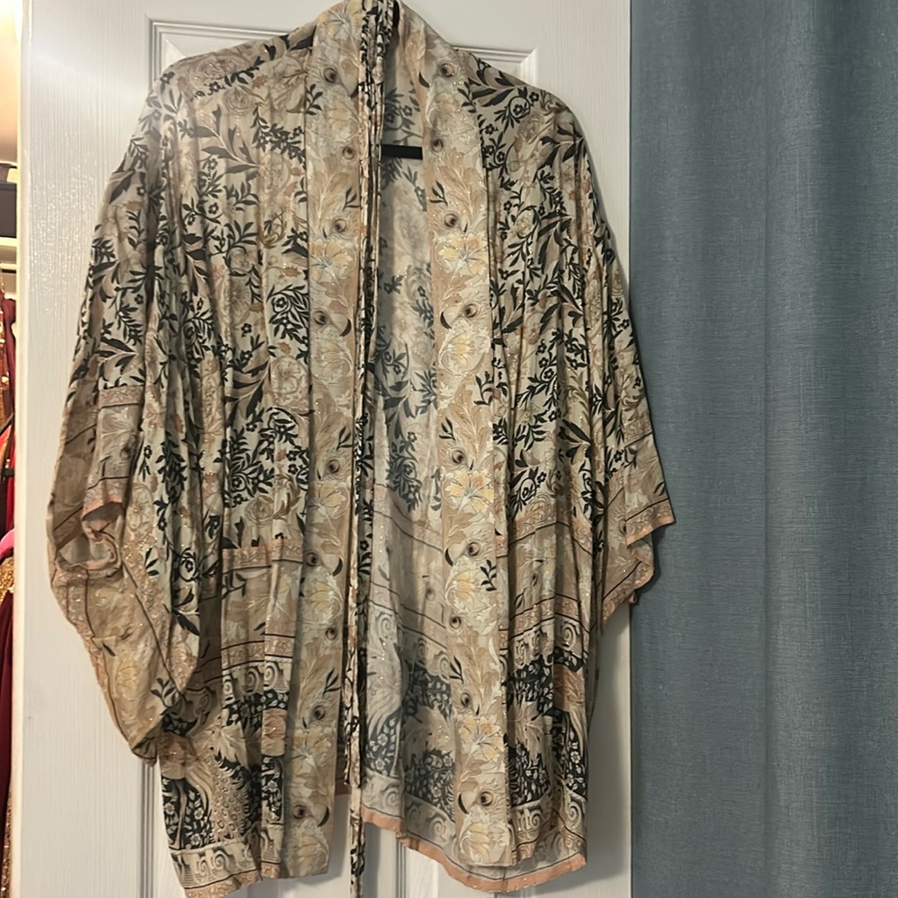 ✨SALE✨Spell Kimono